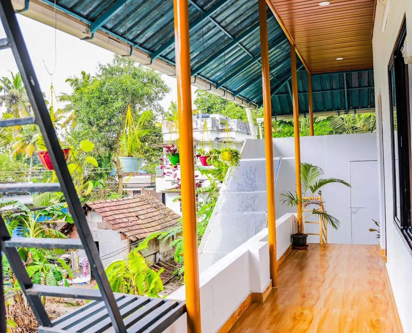Marari Eden Castle Apartment Vayalar Homestay